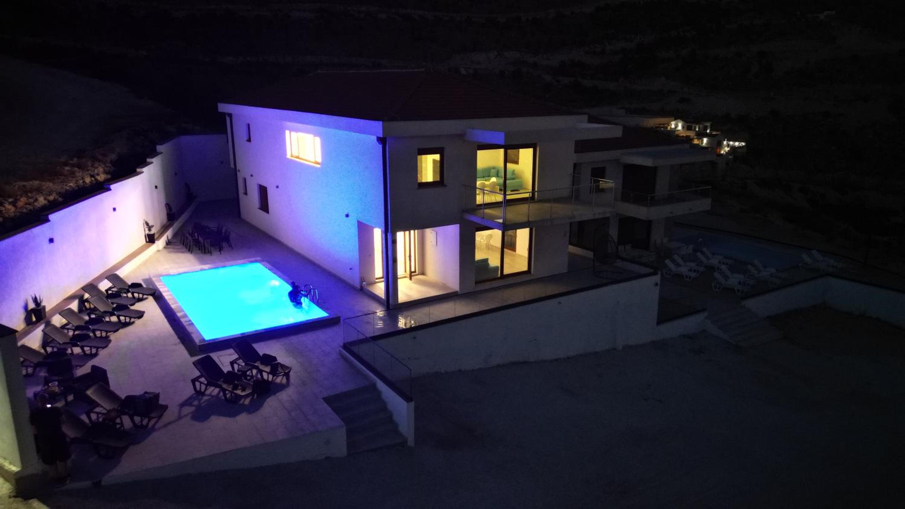 Villa Panorama - Private heated pool and jacuzzi with ocean view