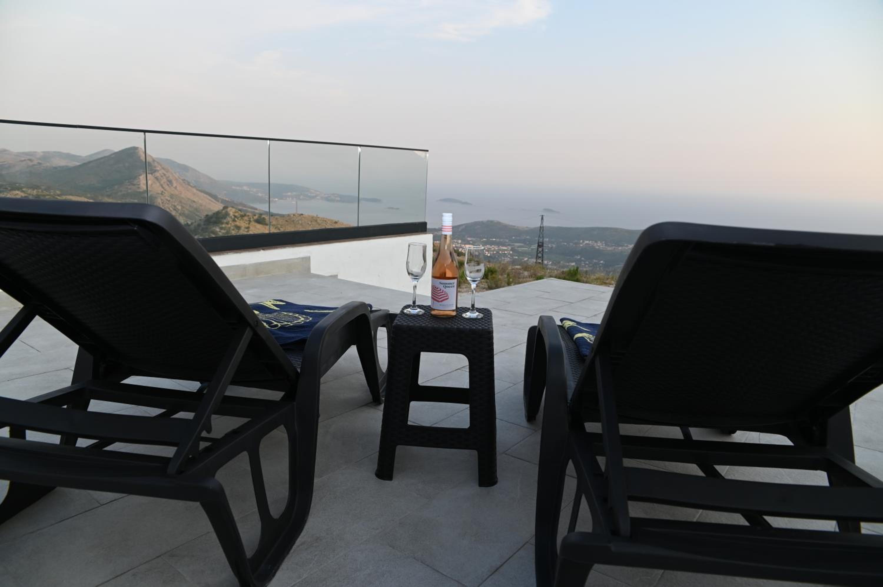 Villa Panorama - Private heated pool and jacuzzi with ocean view