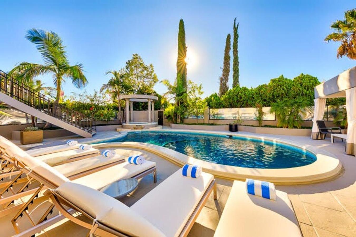 Olympia Luxe Estate