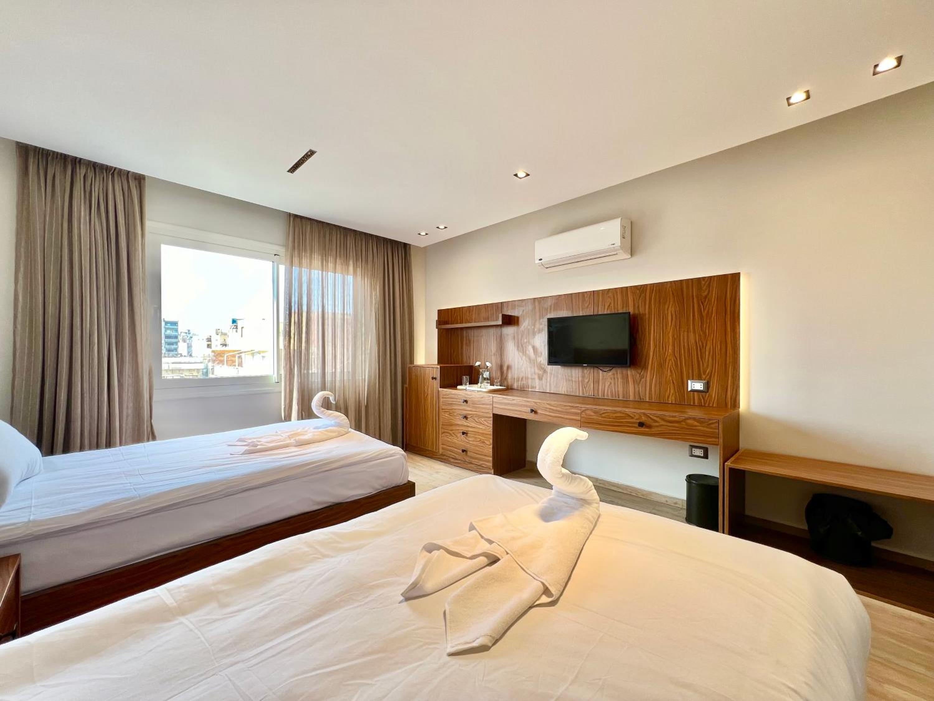 Alpha Pyramids Hotel