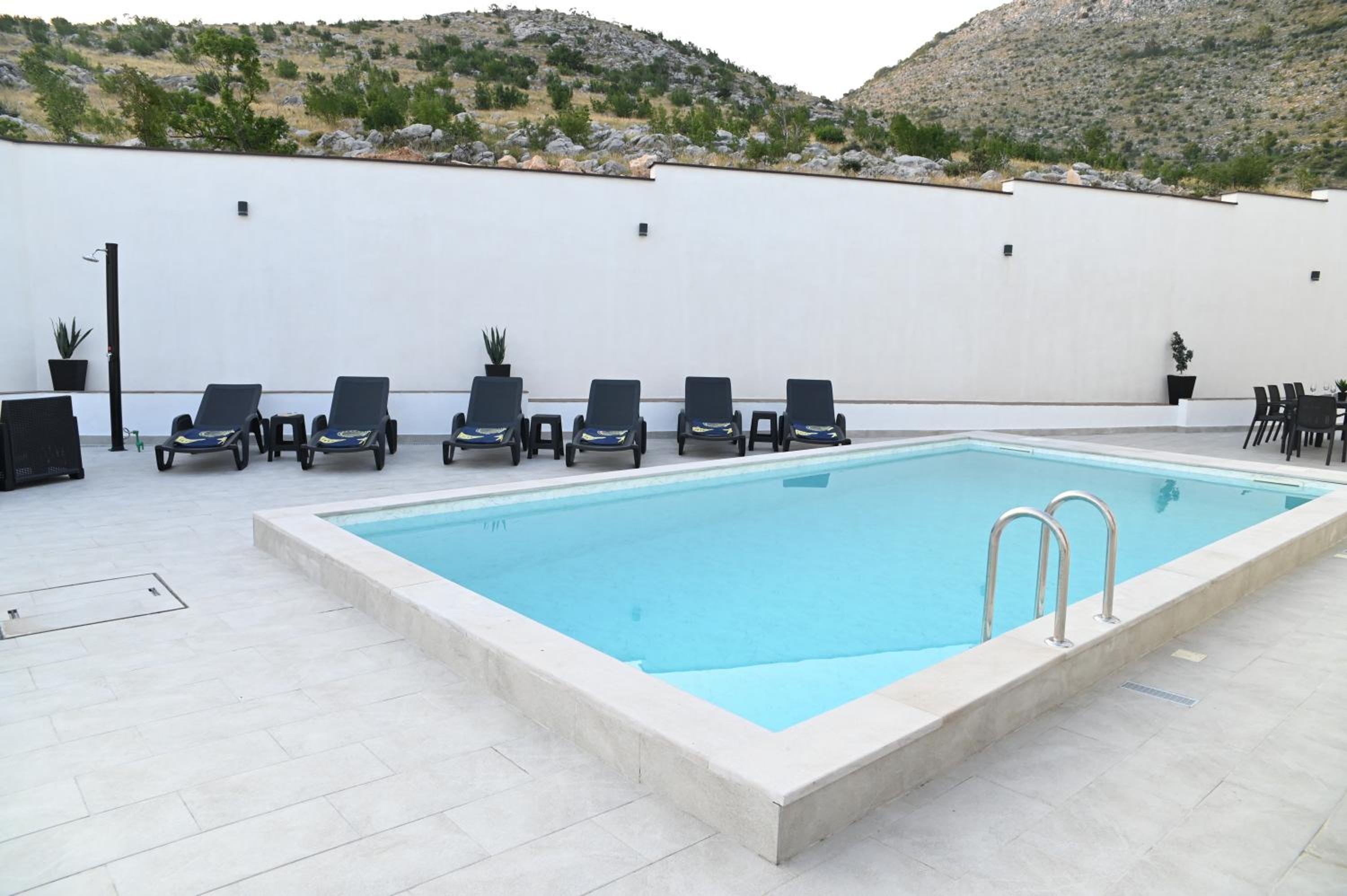 Villa Panorama - Private heated pool and jacuzzi with ocean view