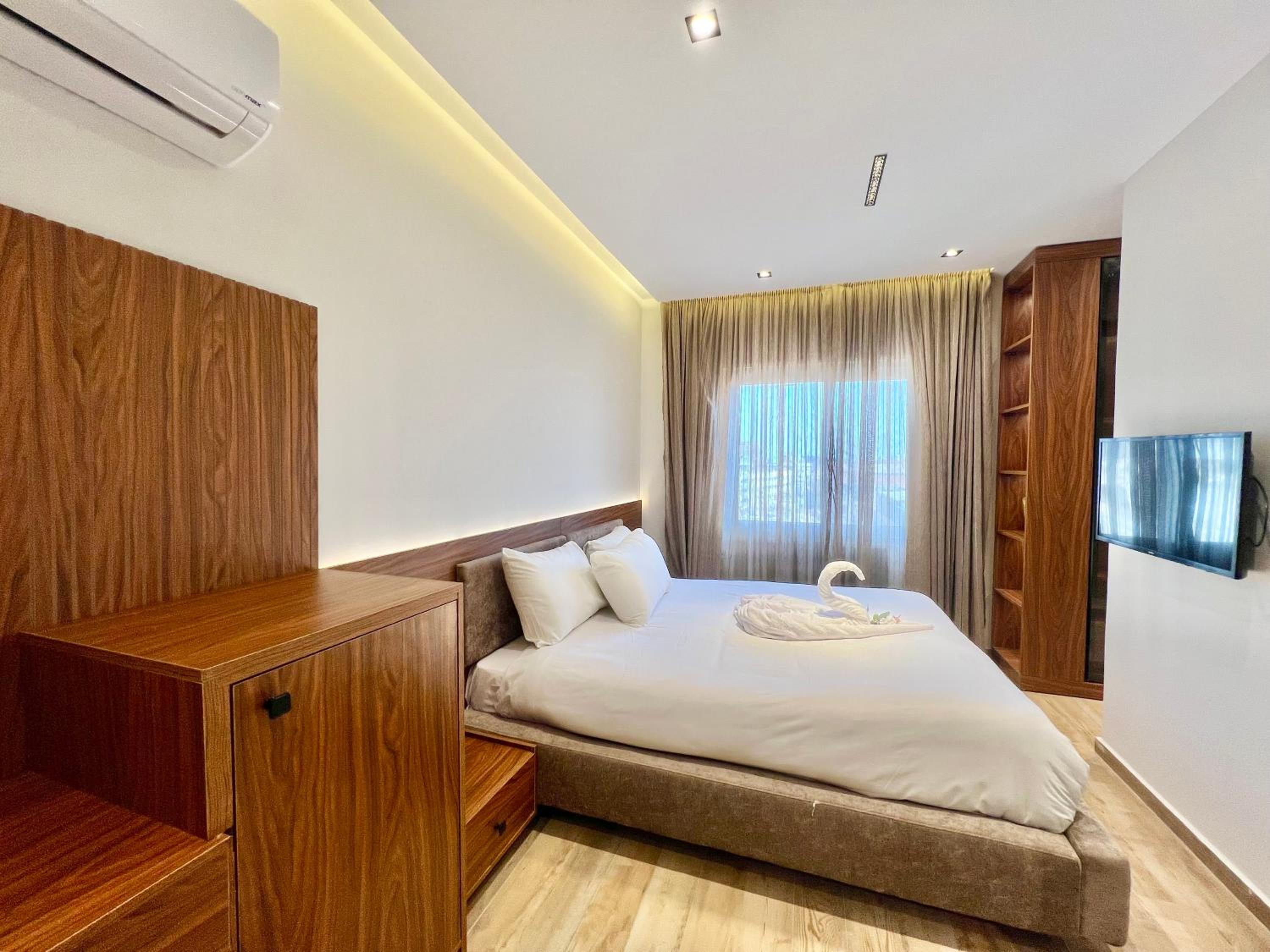 Alpha Pyramids Hotel