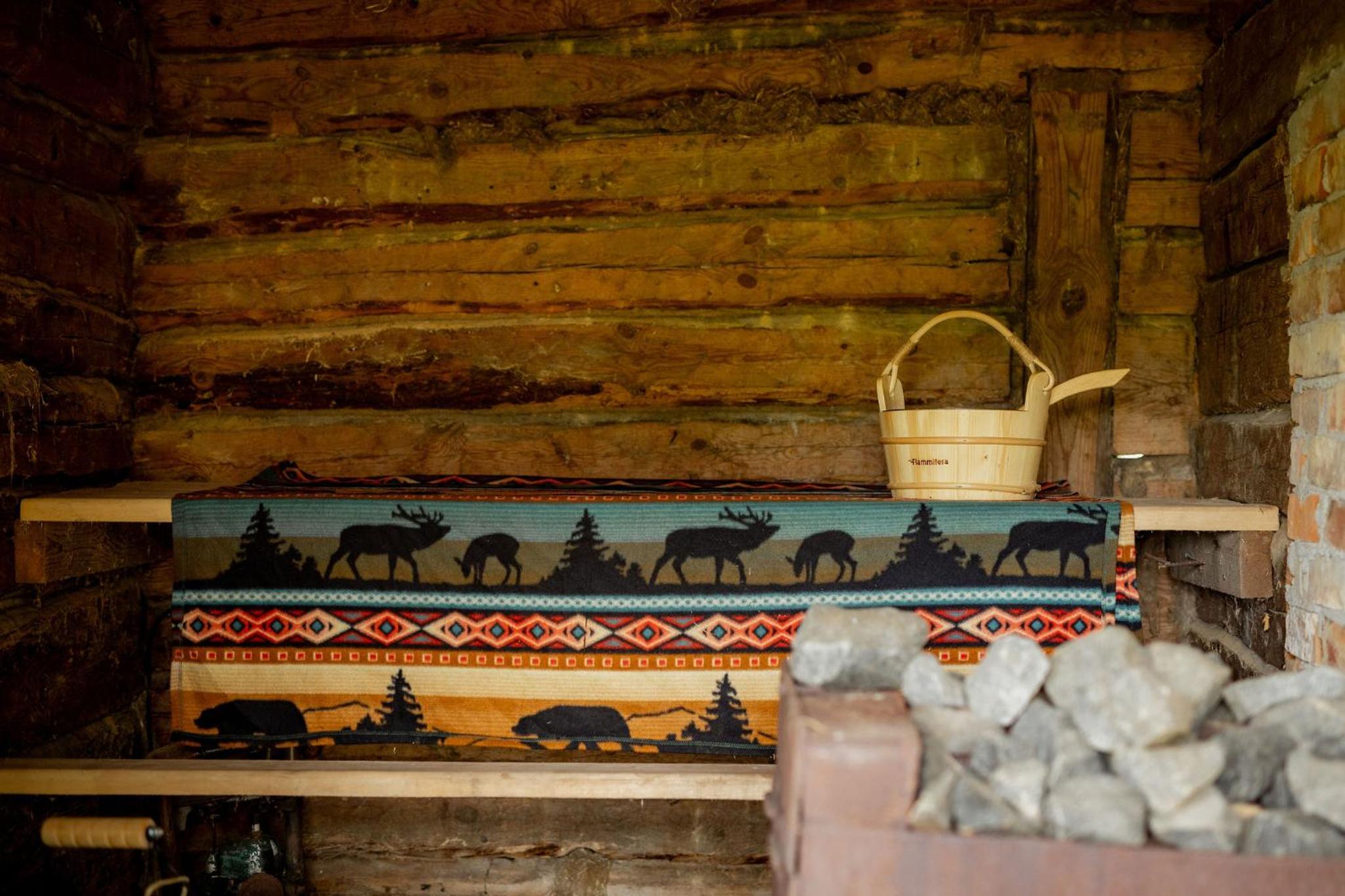 Privaatne glamping, saun ja köögiga maja mere kaldal