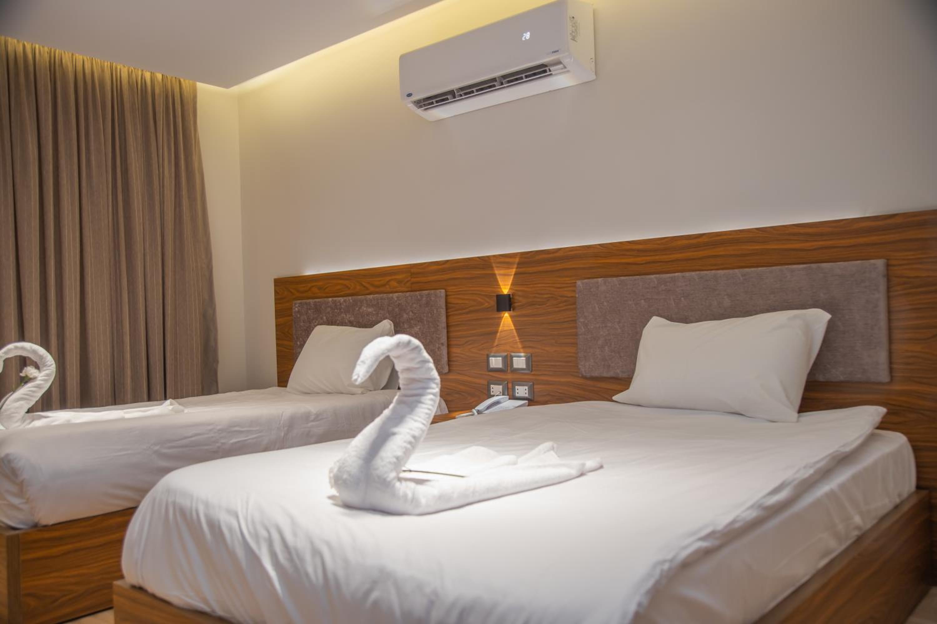Alpha Pyramids Hotel