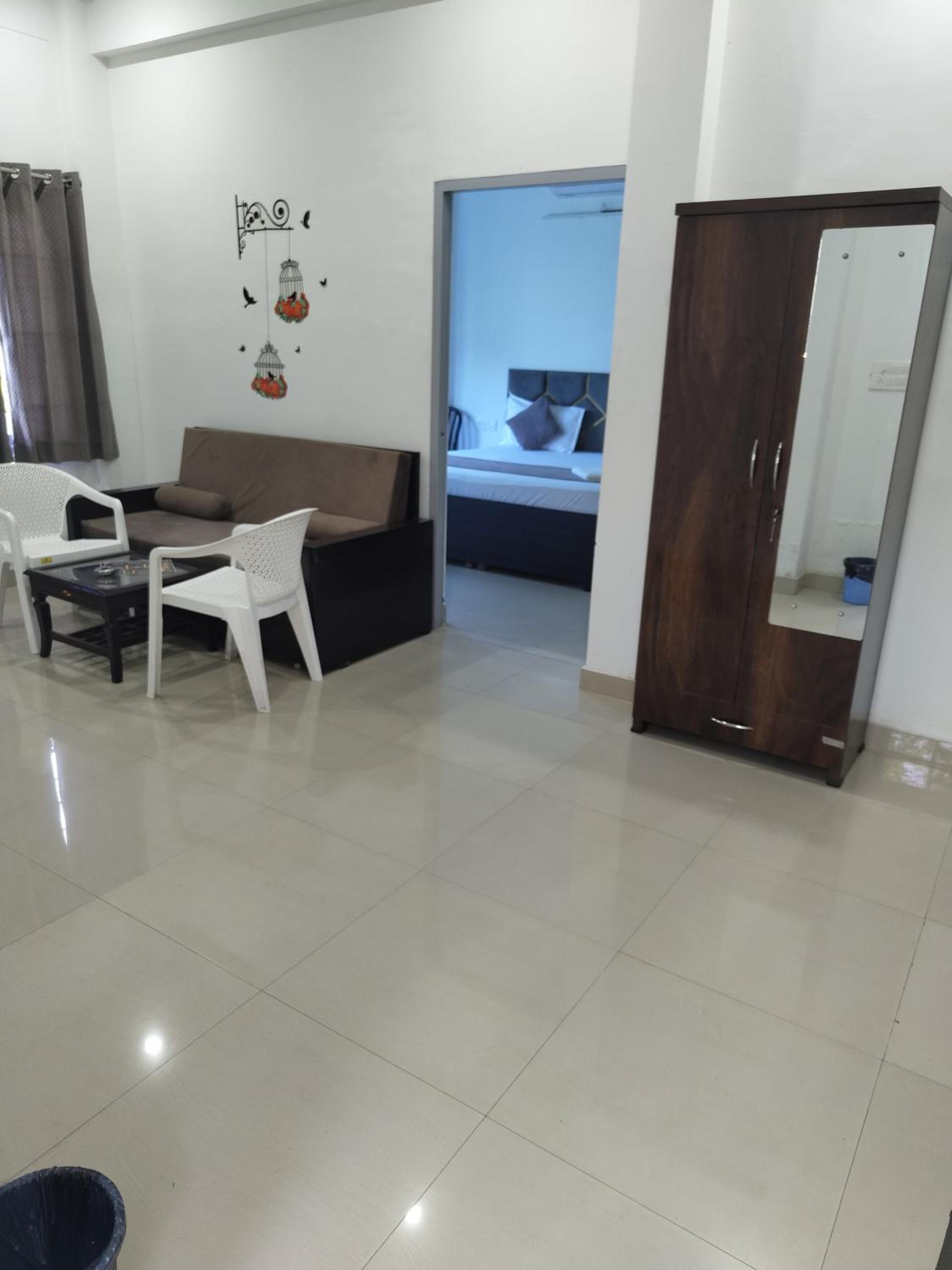Nanak Hotels- Dehradun view 5