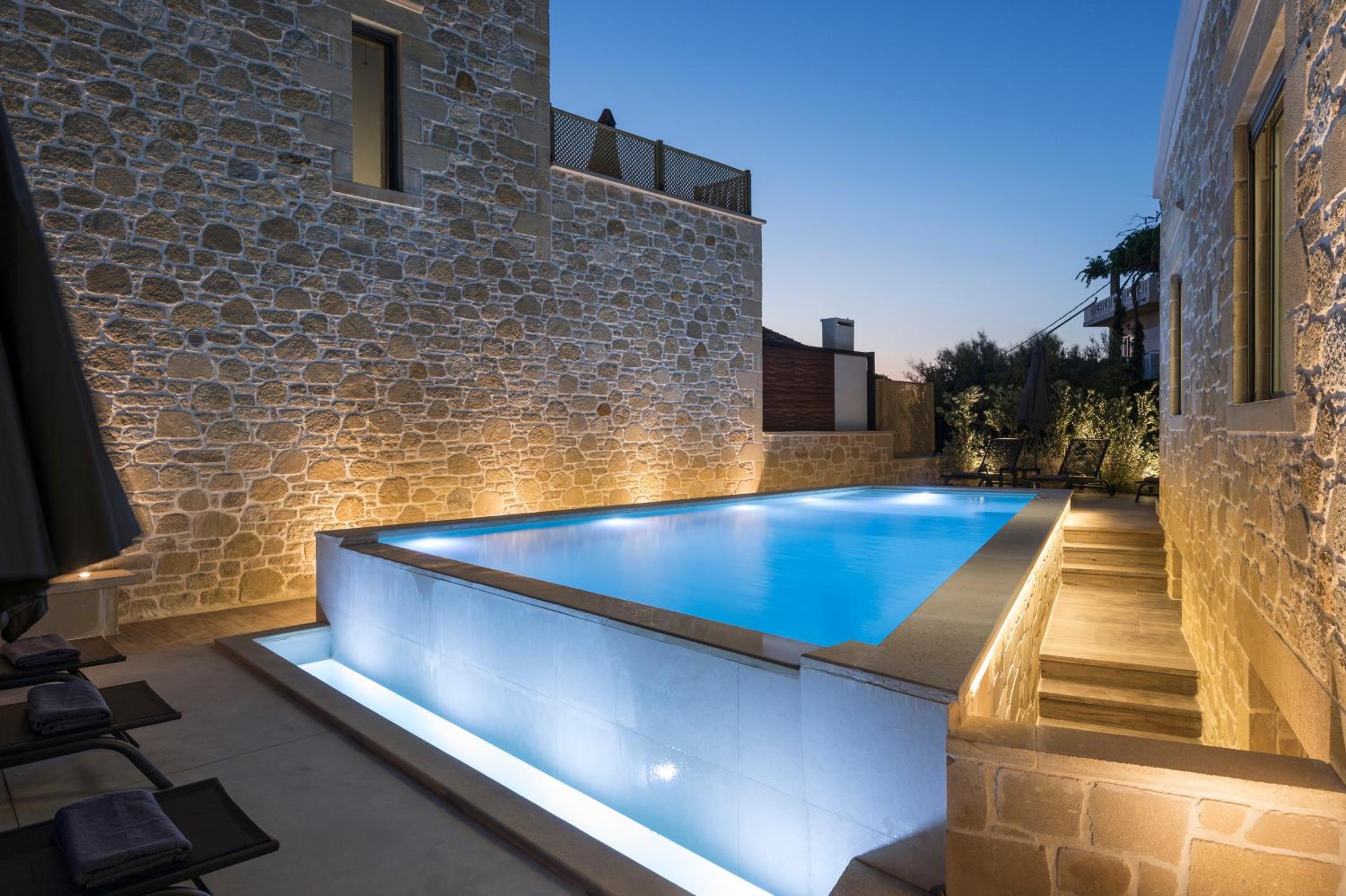Luxury villas Argalios view 4