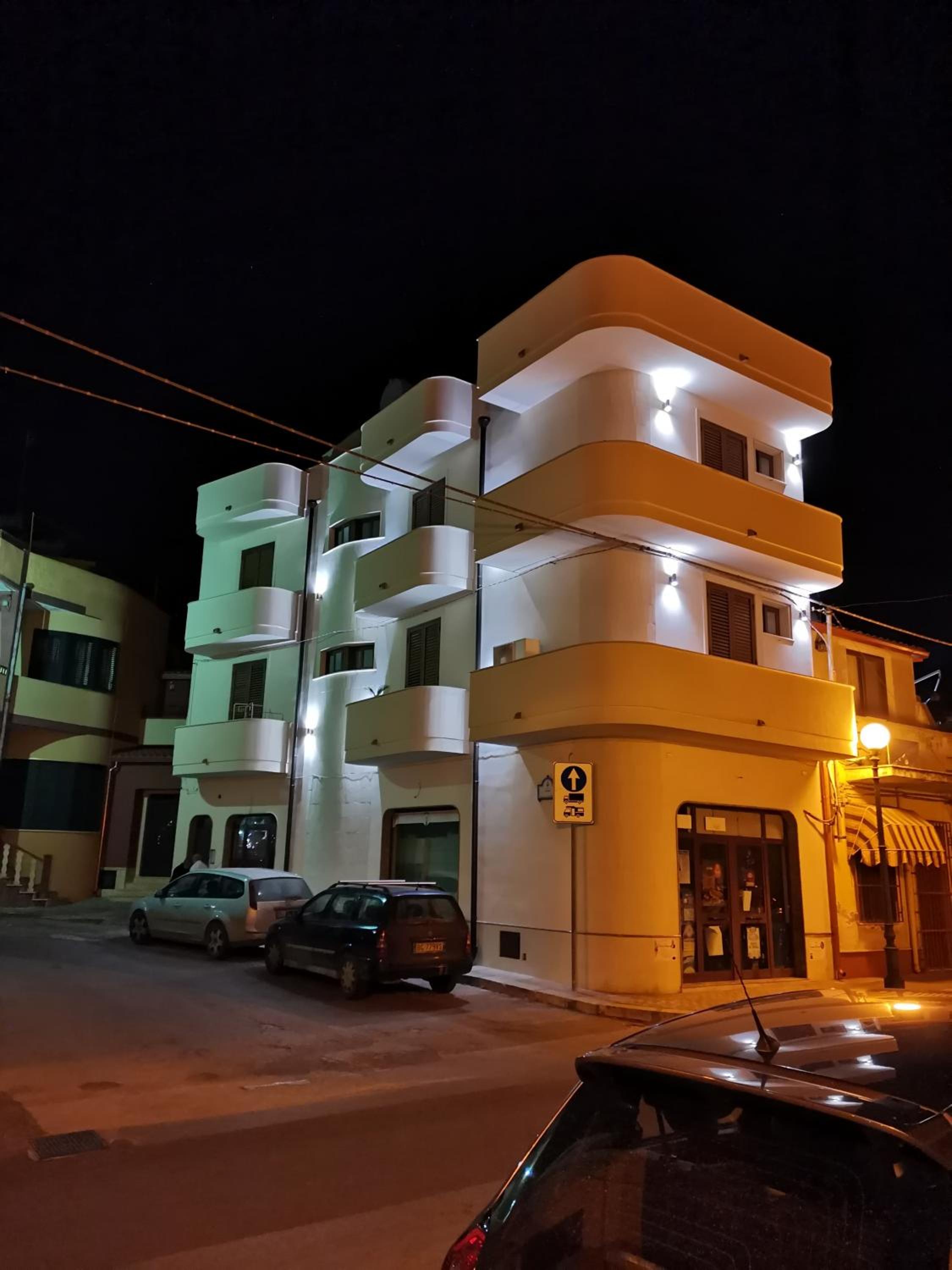 Casa Blanca view 5