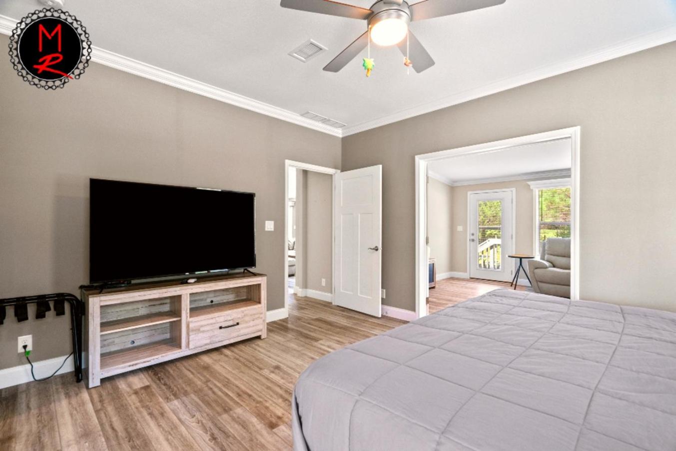 Epic Outdoor Adventure Await Your Group! Sleep 34 - Property Image 12