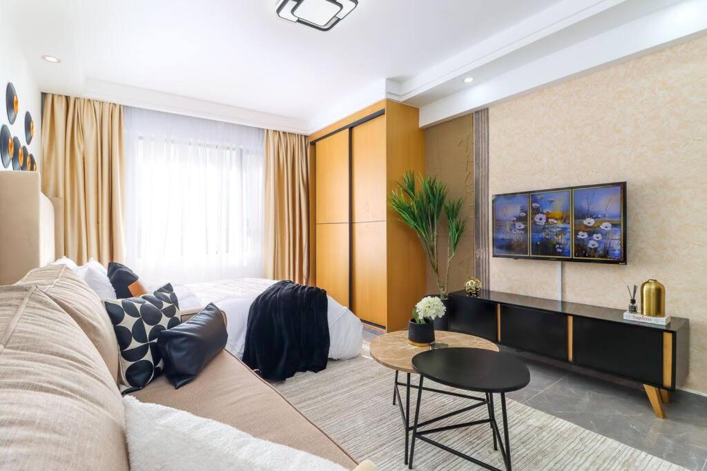 Elegant Lovely studio Apartment