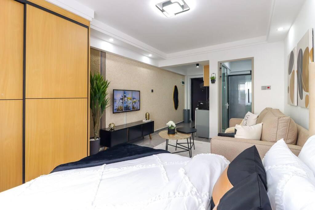 Elegant Lovely studio Apartment
