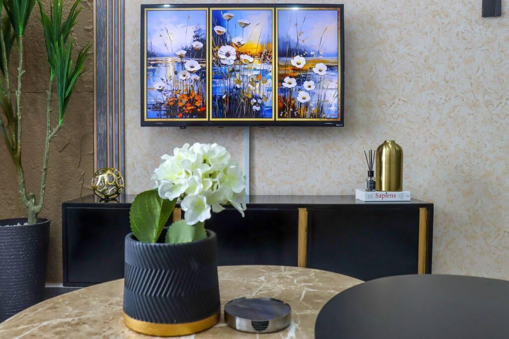 Elegant Lovely studio Apartment