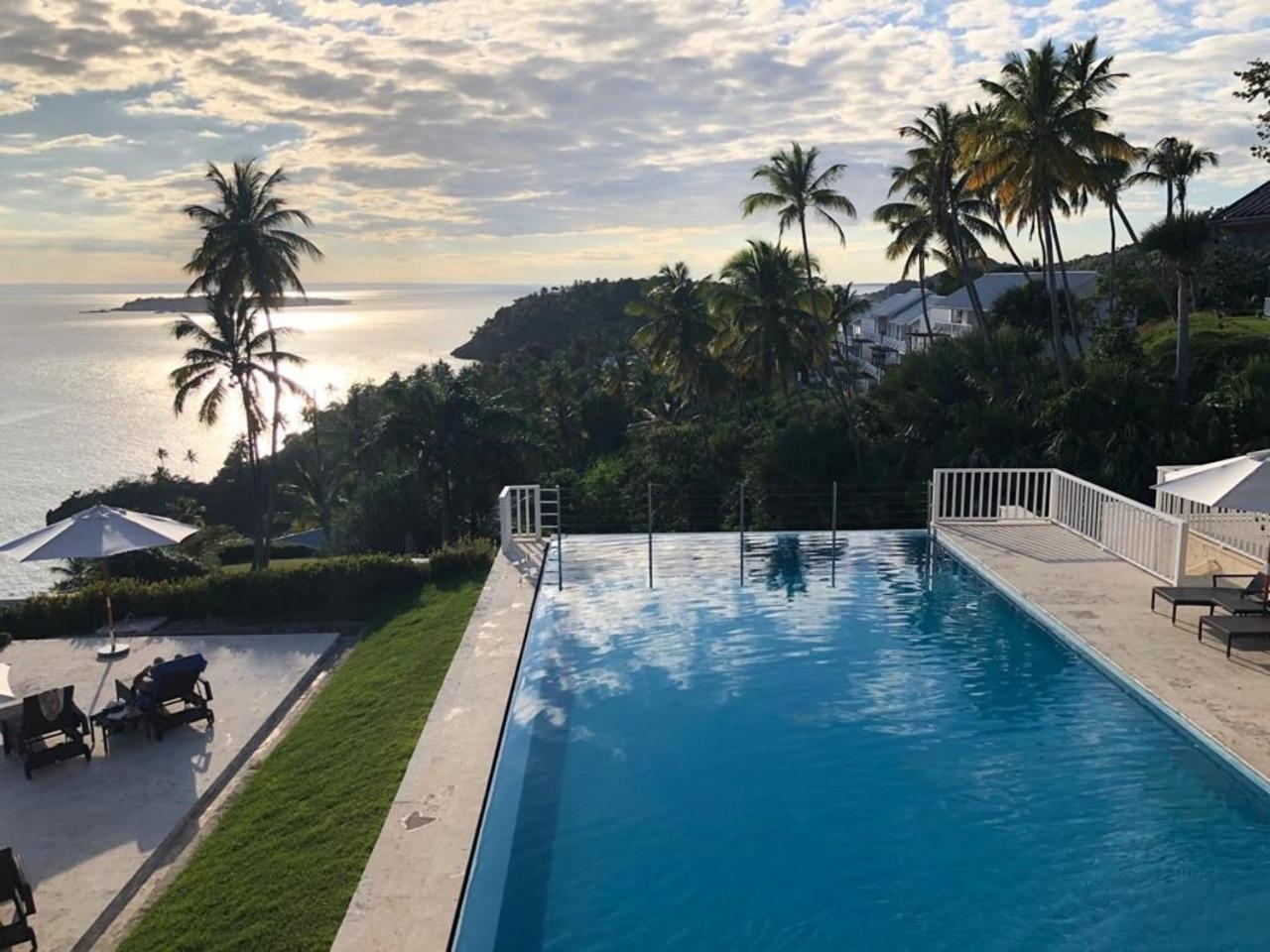 Paradise Retreat Peace Relaxation