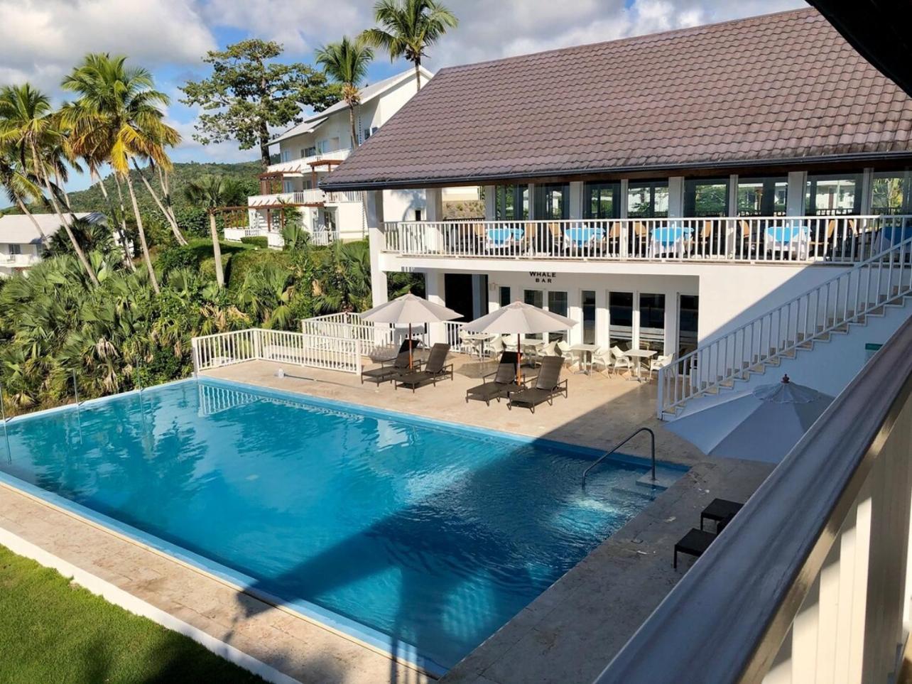 Paradise Retreat Peace Relaxation