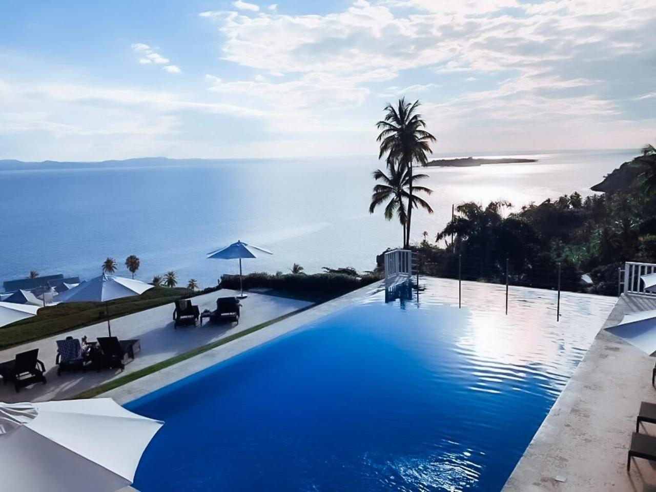 Paradise Retreat Peace Relaxation