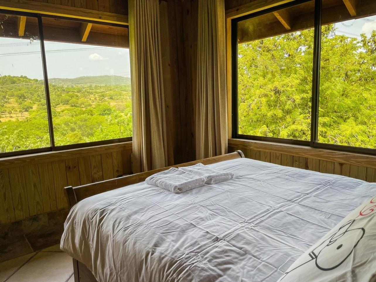 Mountain Paradise Pool Wi-fi Las Charcas