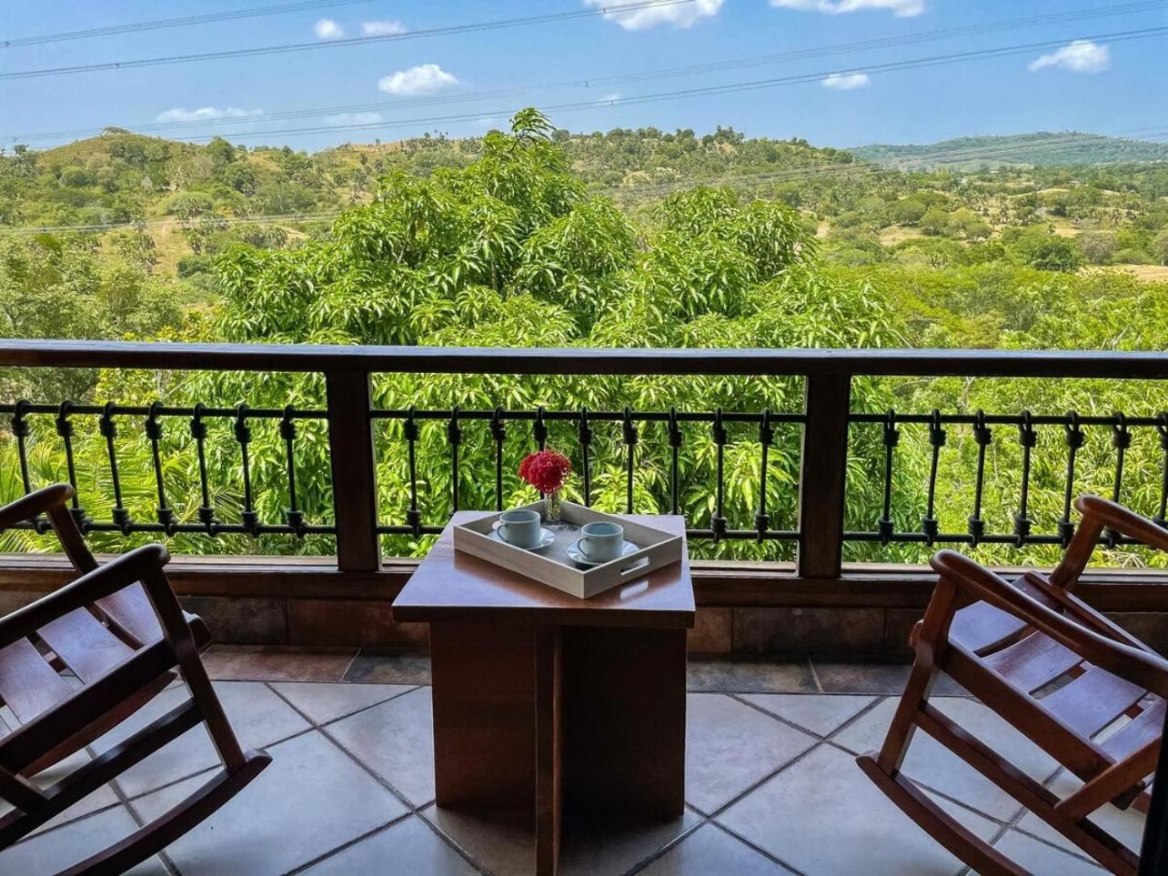 Mountain Paradise Pool Wi-fi Las Charcas