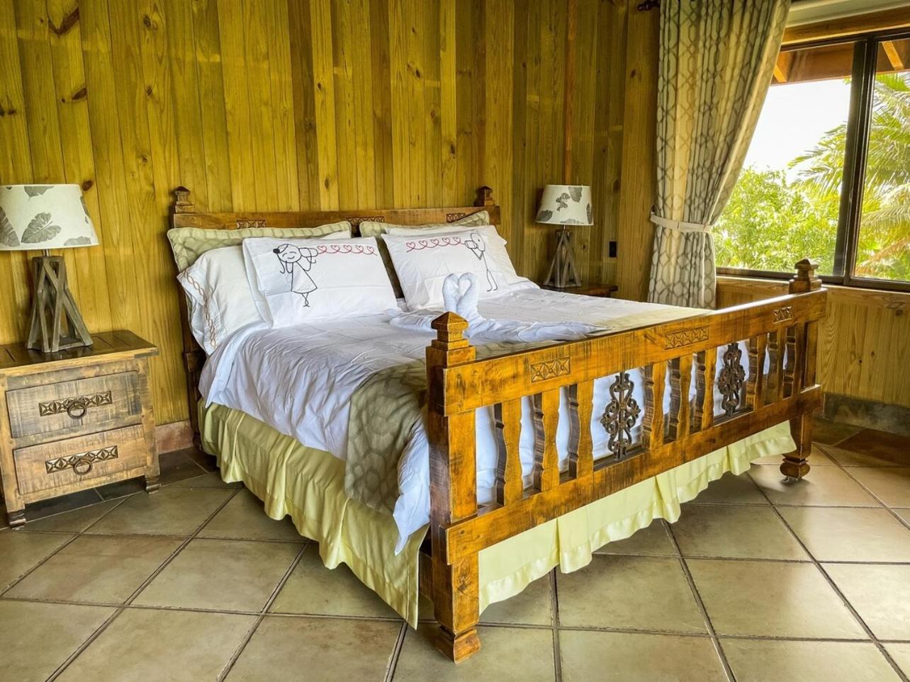 Mountain Paradise Pool Wi-fi Las Charcas