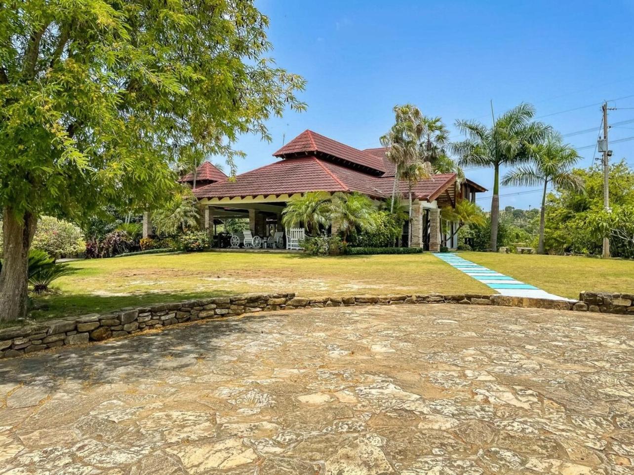 Mountain Paradise Pool Wi-fi Las Charcas