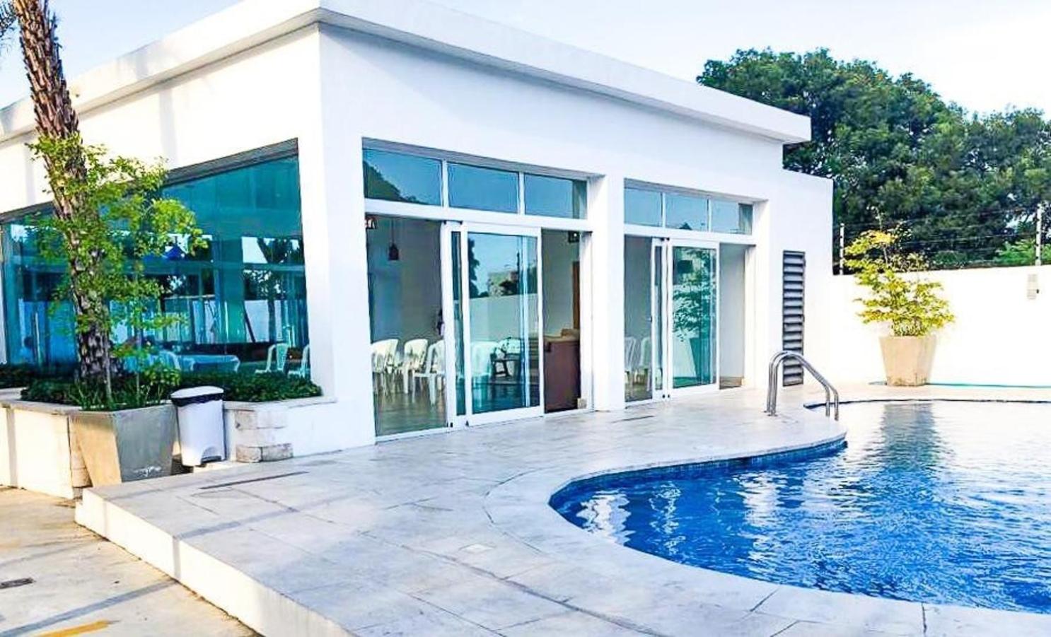 Luxe Living Spacious Retreat Torre Real Ii