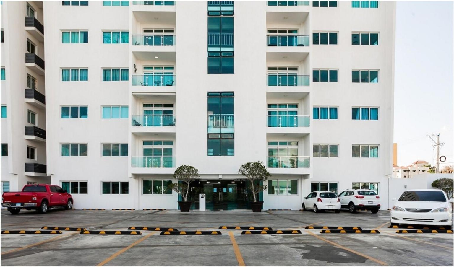 Luxe Living Spacious Retreat Torre Real Ii