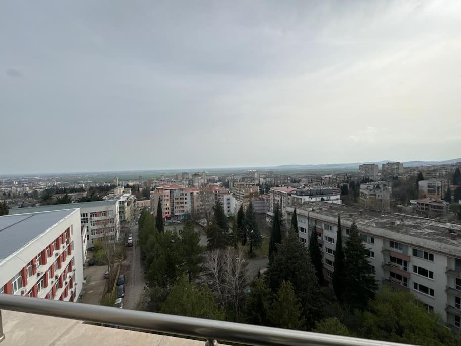Family and Business apartment with free street parking