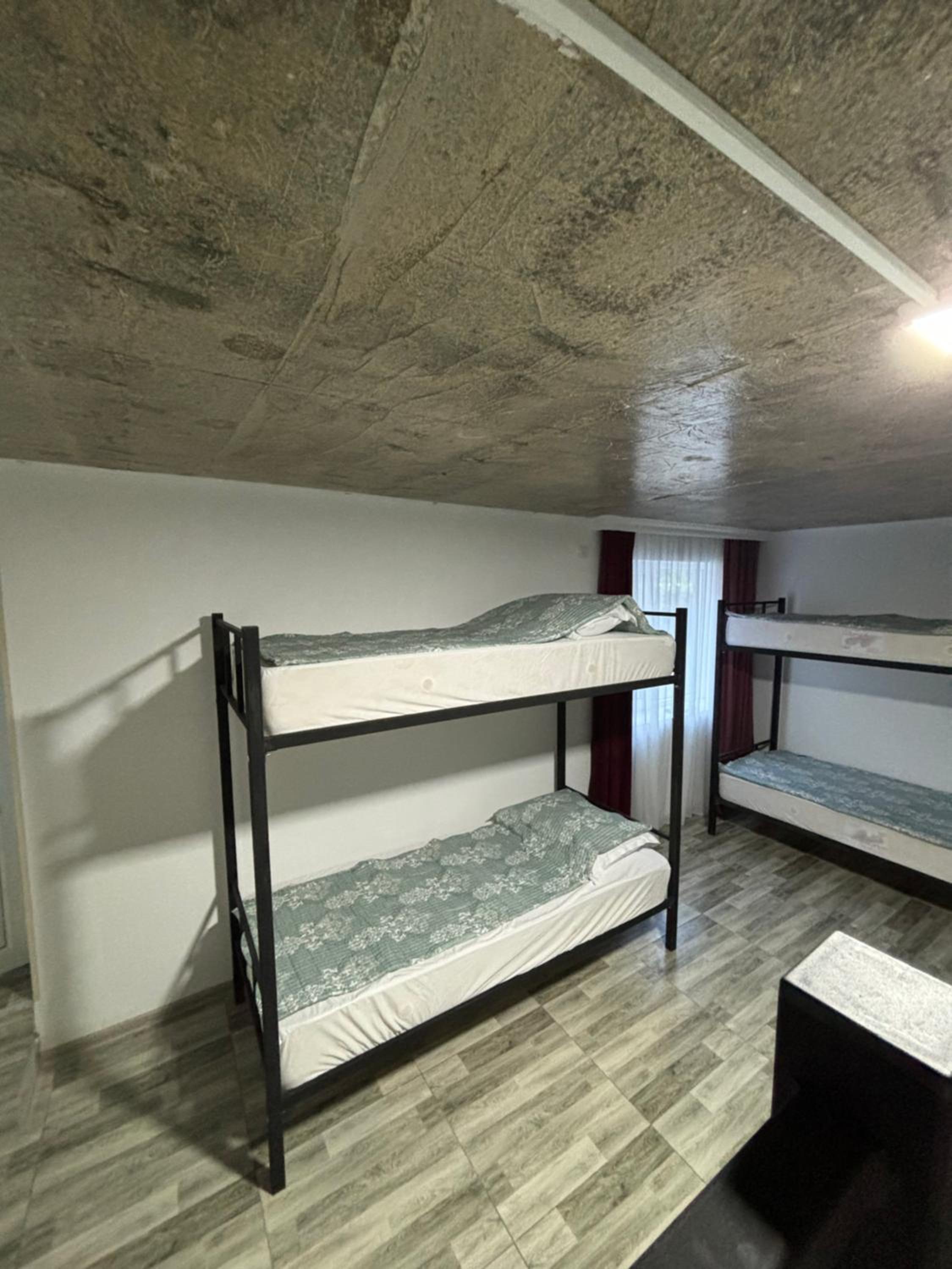Hostel VANTA