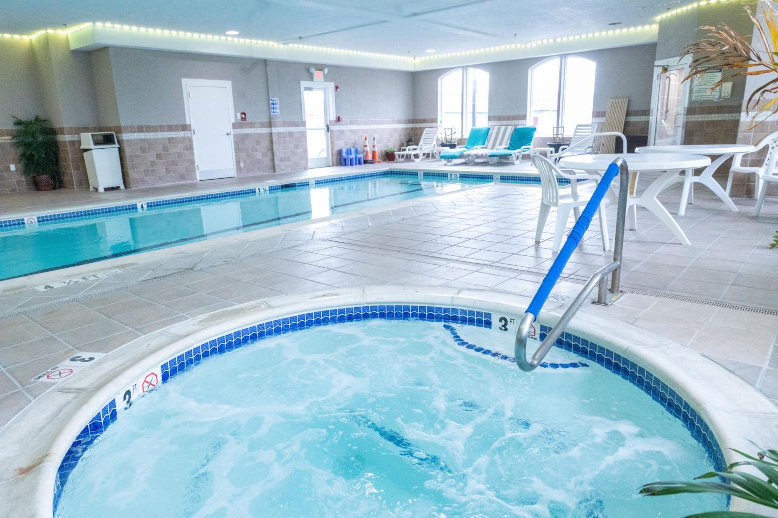 Pleasantville Vacations - Homestead Lodge Apart Hotel - Property Image 3