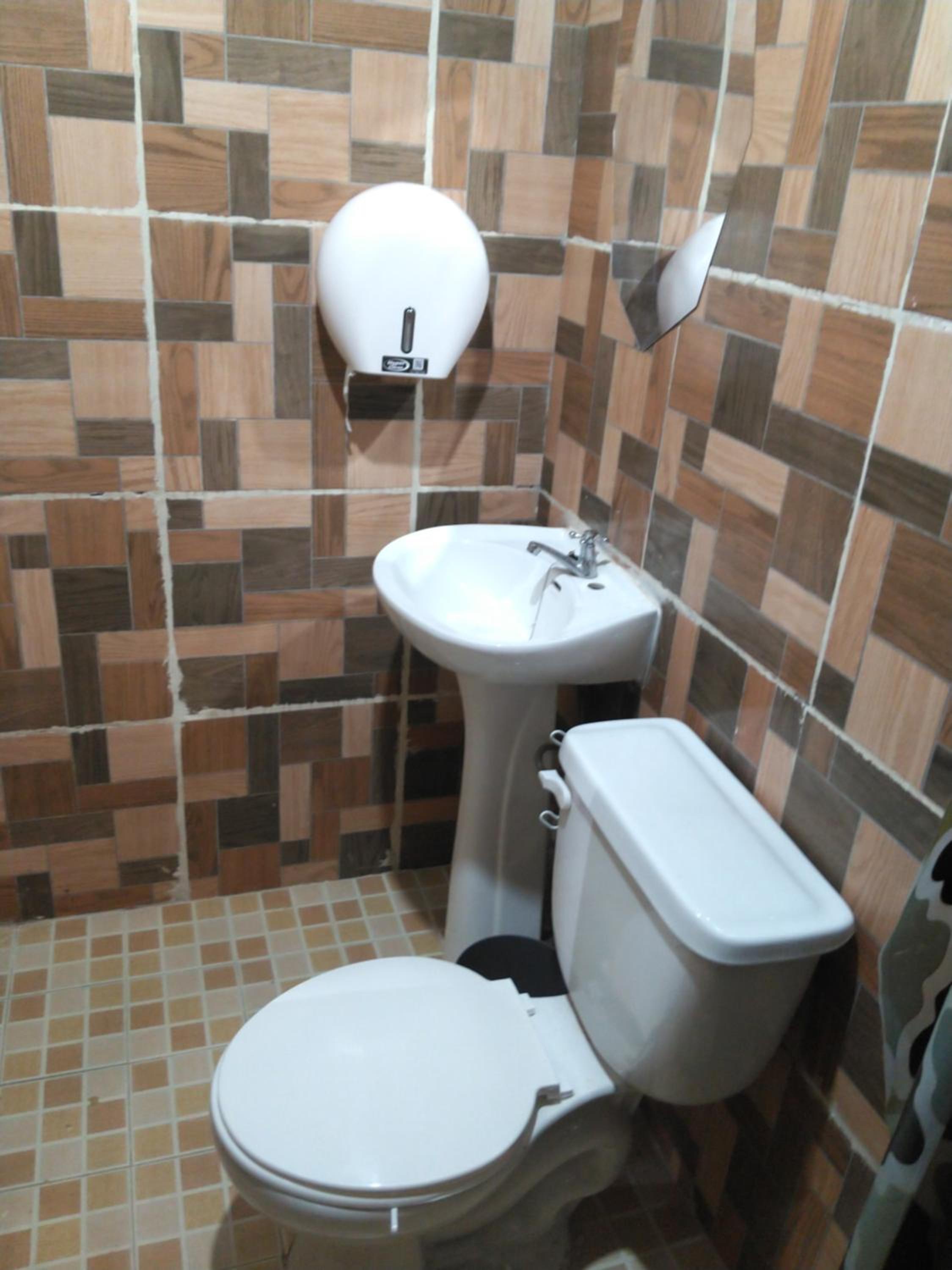 Photo 10