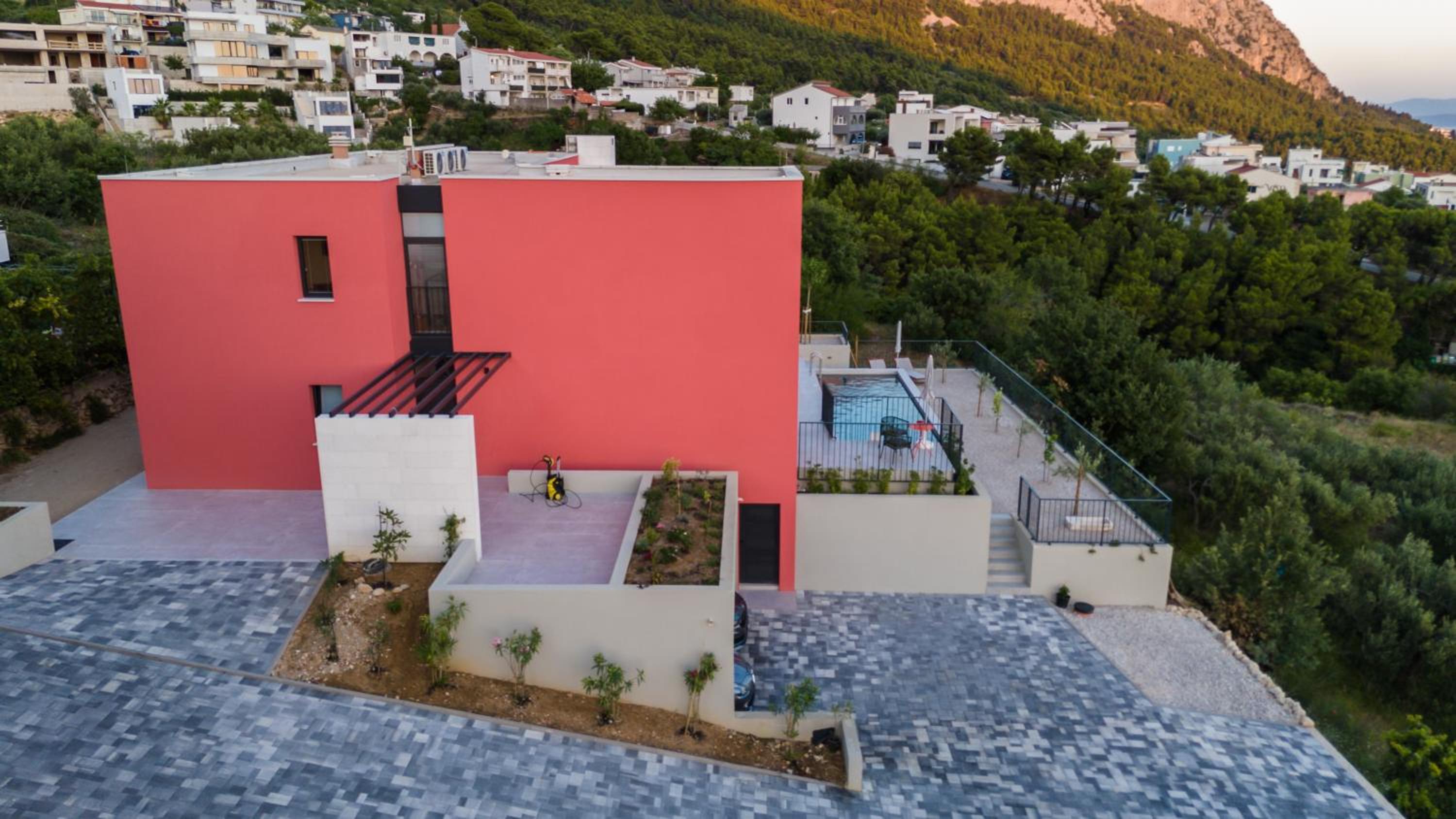 Hotel Galeria Holiday Home Makarska - Image 1