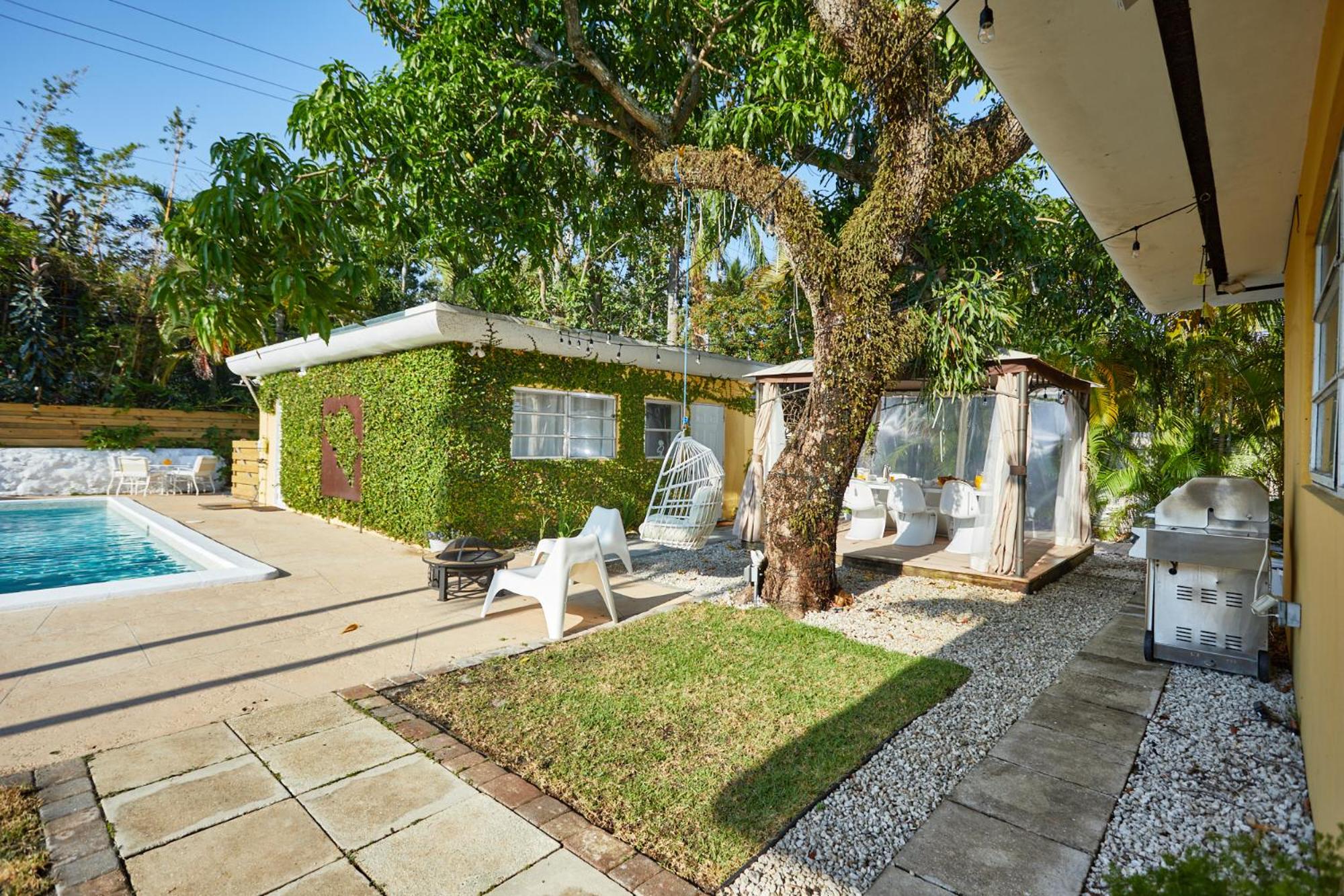 Private Villa Miami Pool Oasis