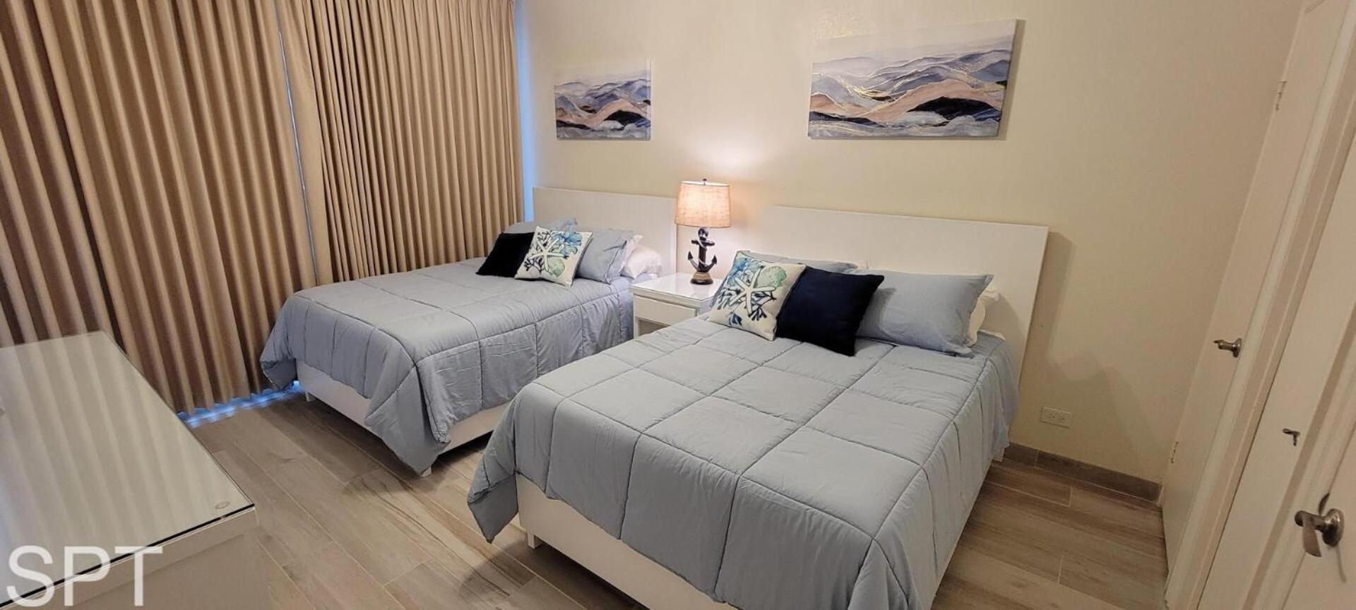2-Level Beachfront Luxury - Sunchase IV - 326