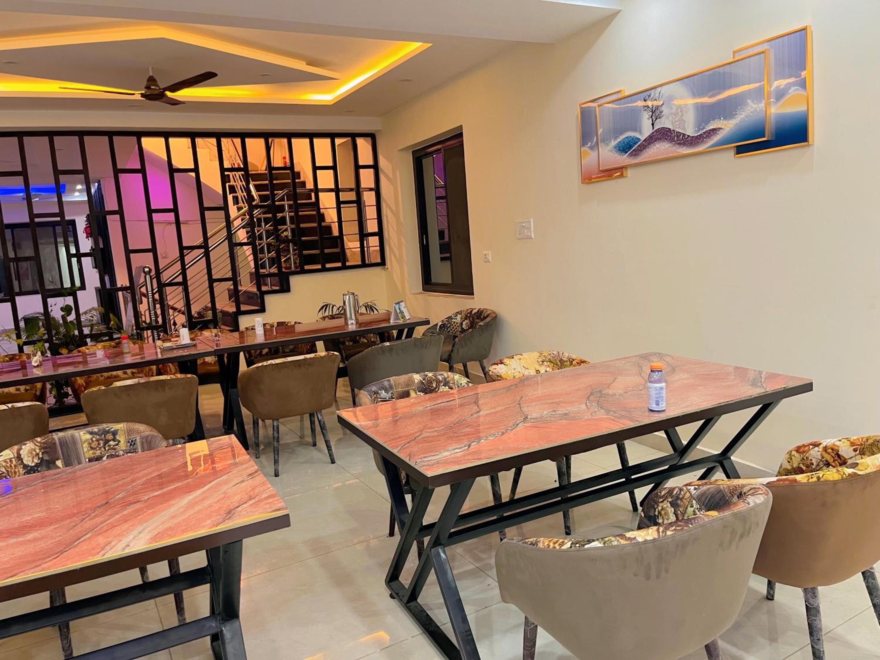 Chintpurni Dham Rooms