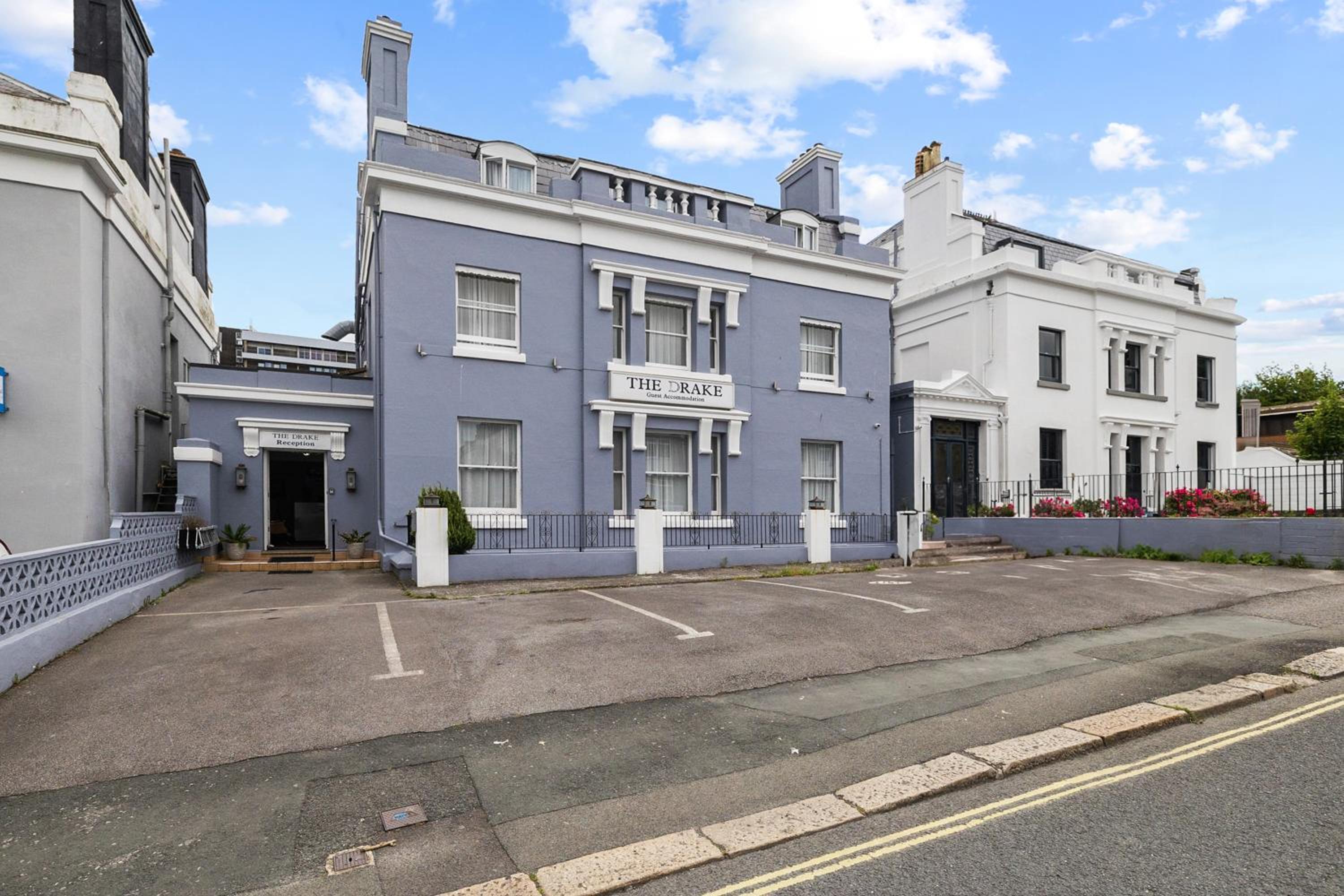 Hotel The Drake Hotel Plymouth - Image 1