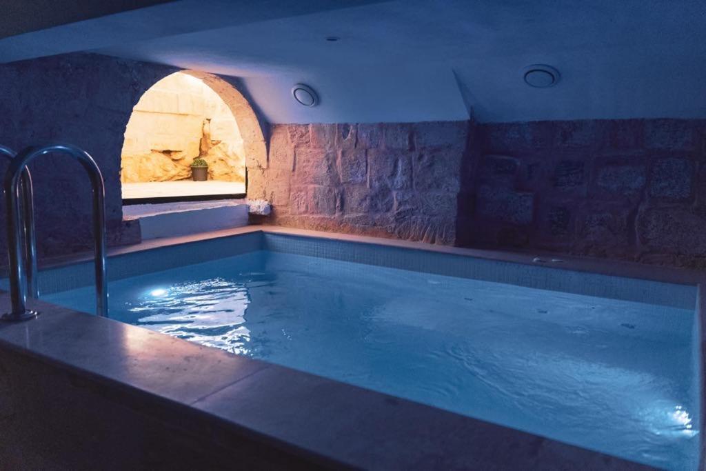 NORMALT- luxurious stay view 3