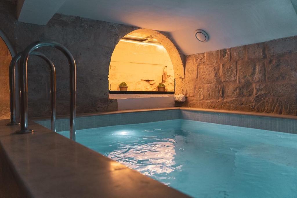 NORMALT- luxurious stay view 5