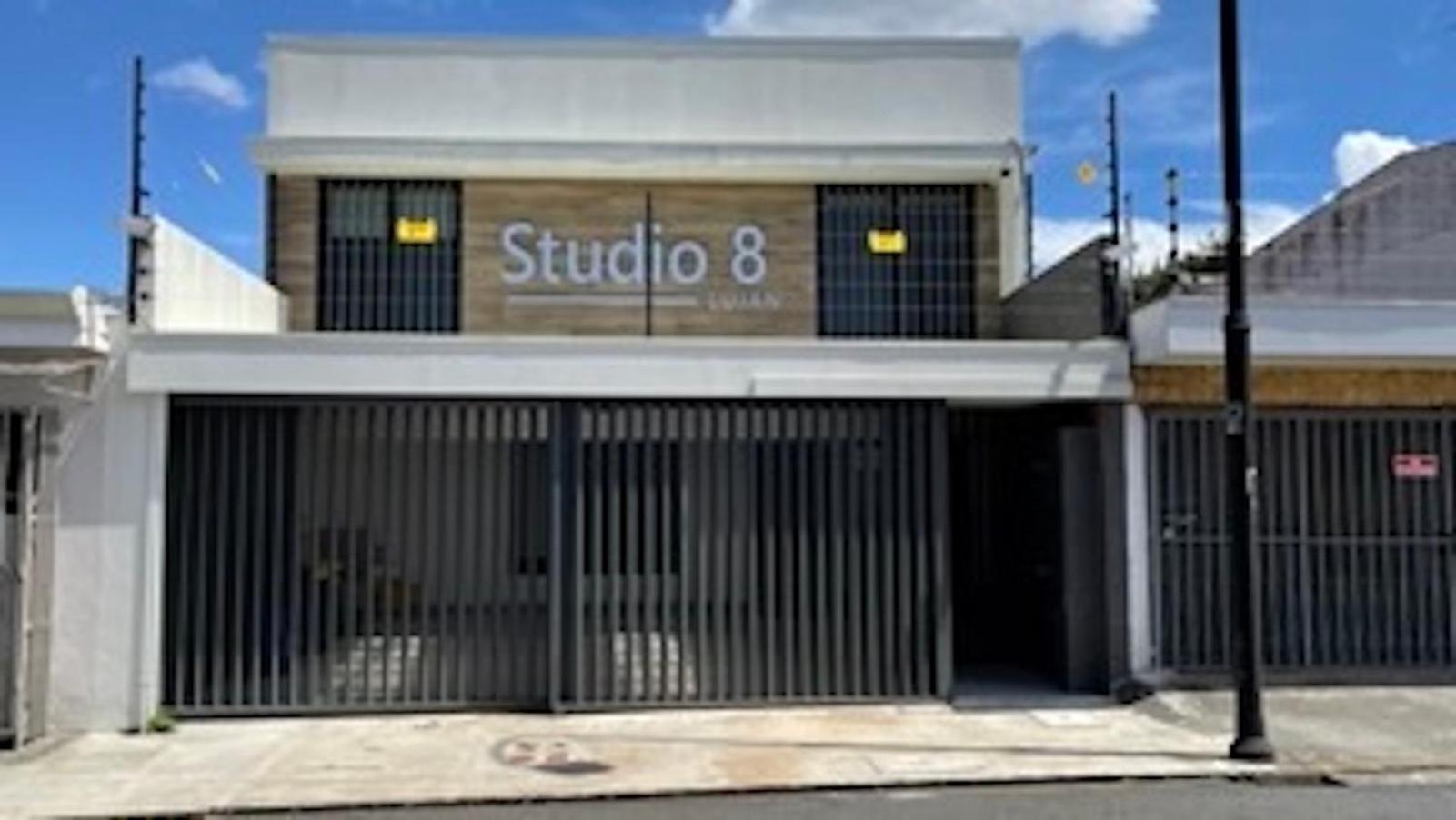 Studio8 Lujan Apartament #6