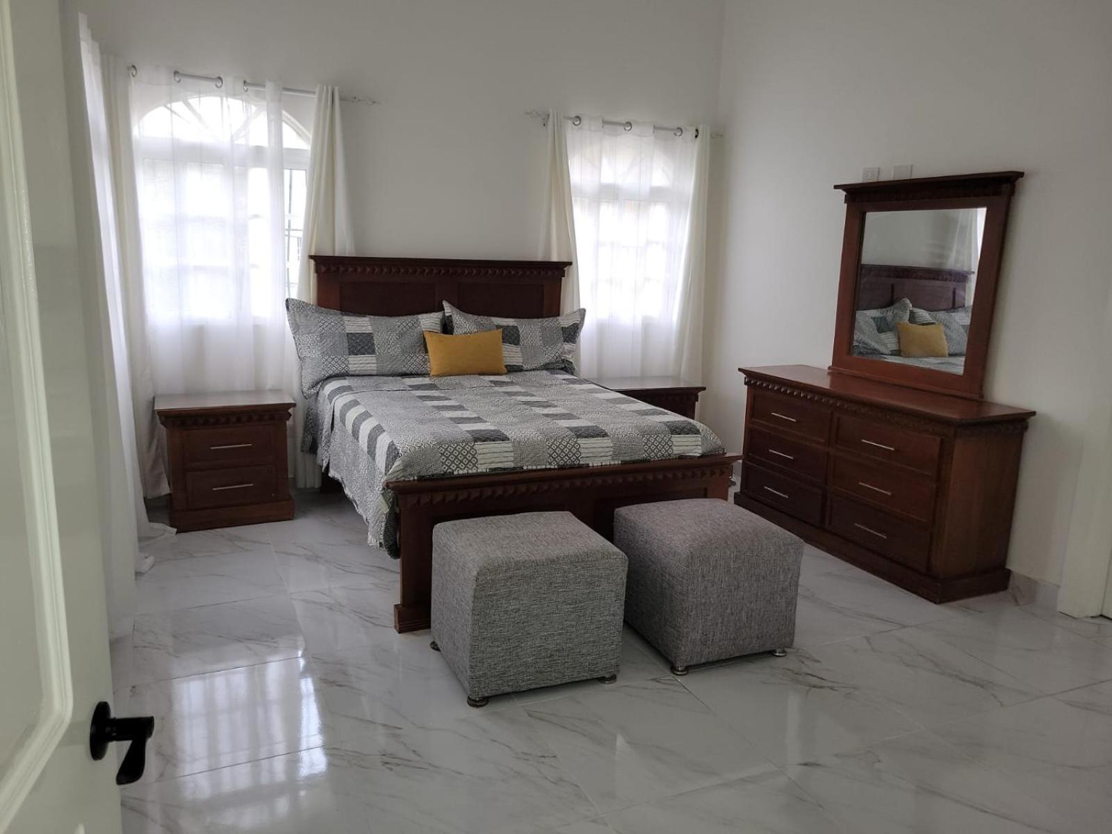 Confort y belleza en un solo lugar, en nuestra villa en El Doral, Puerto Plata view 3