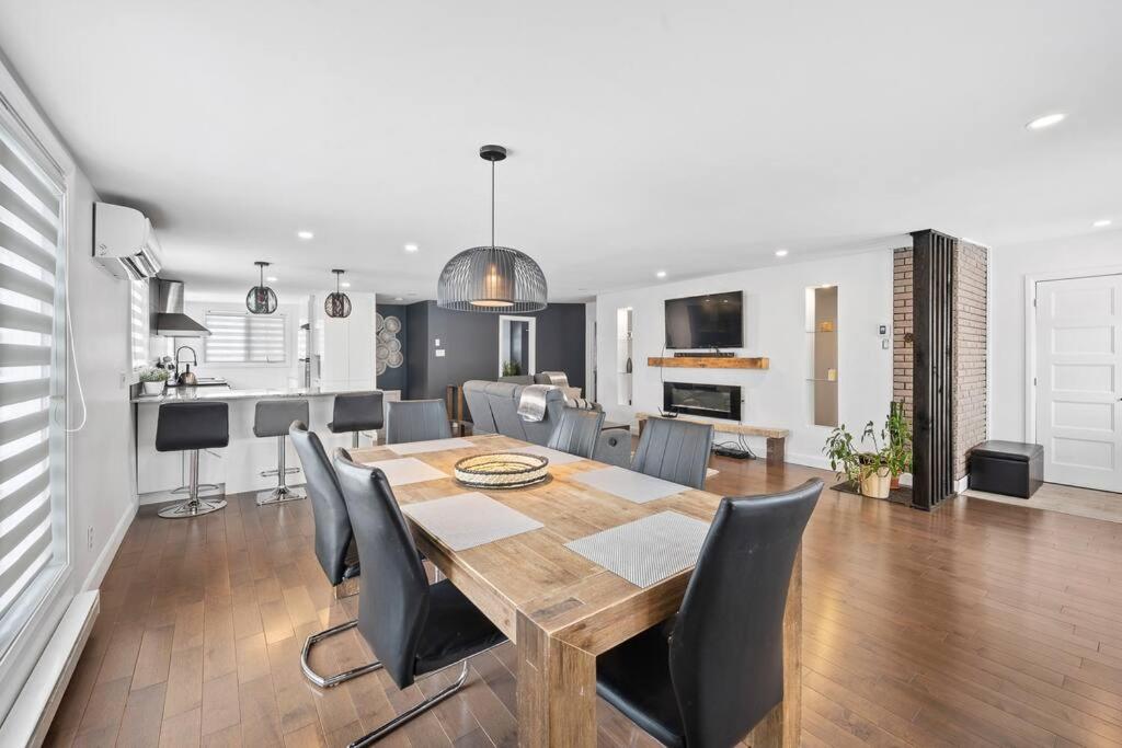 Big comfy house! Free parking, Fast Wi-Fi