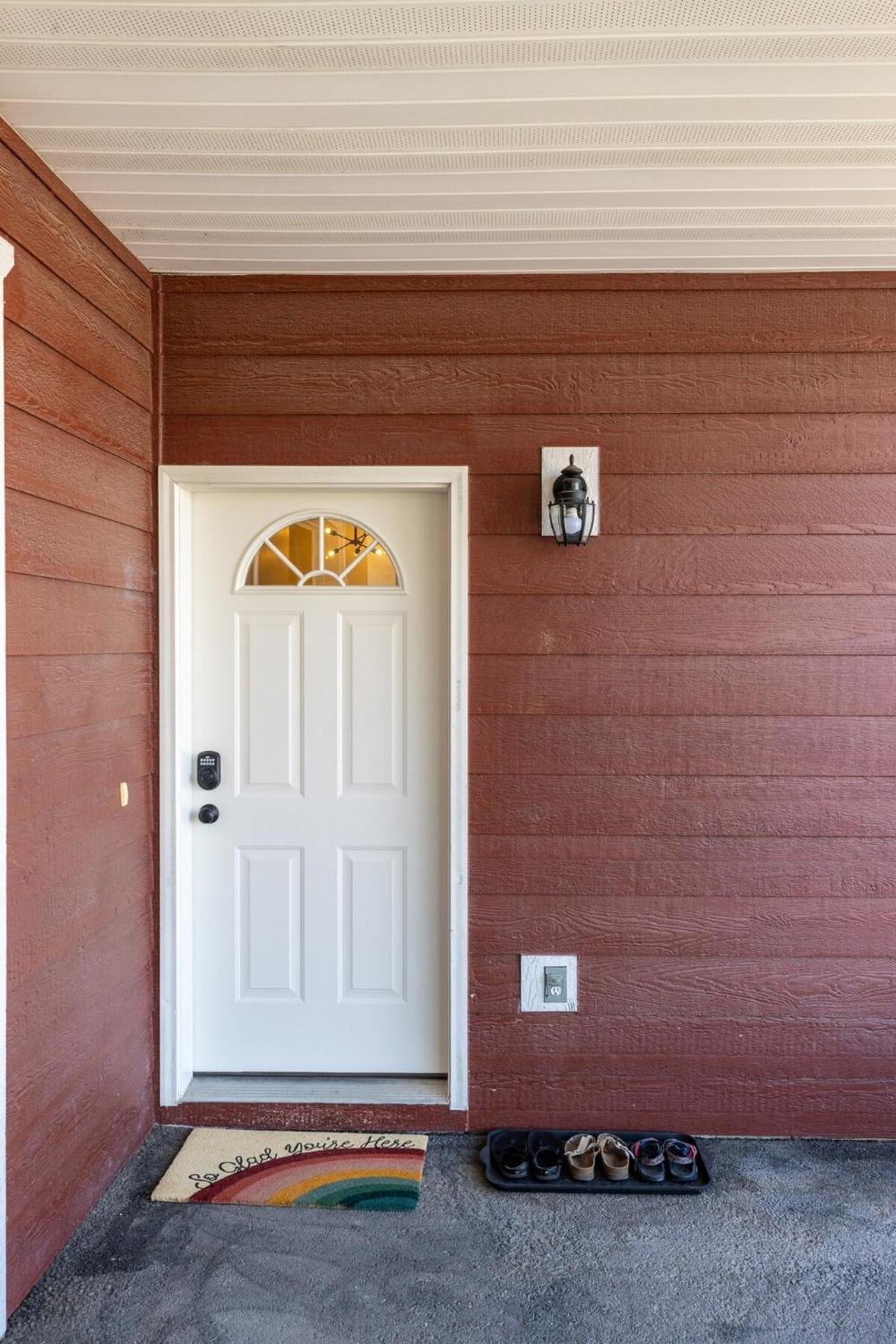 Modern Townhome Enclosed Garage WD