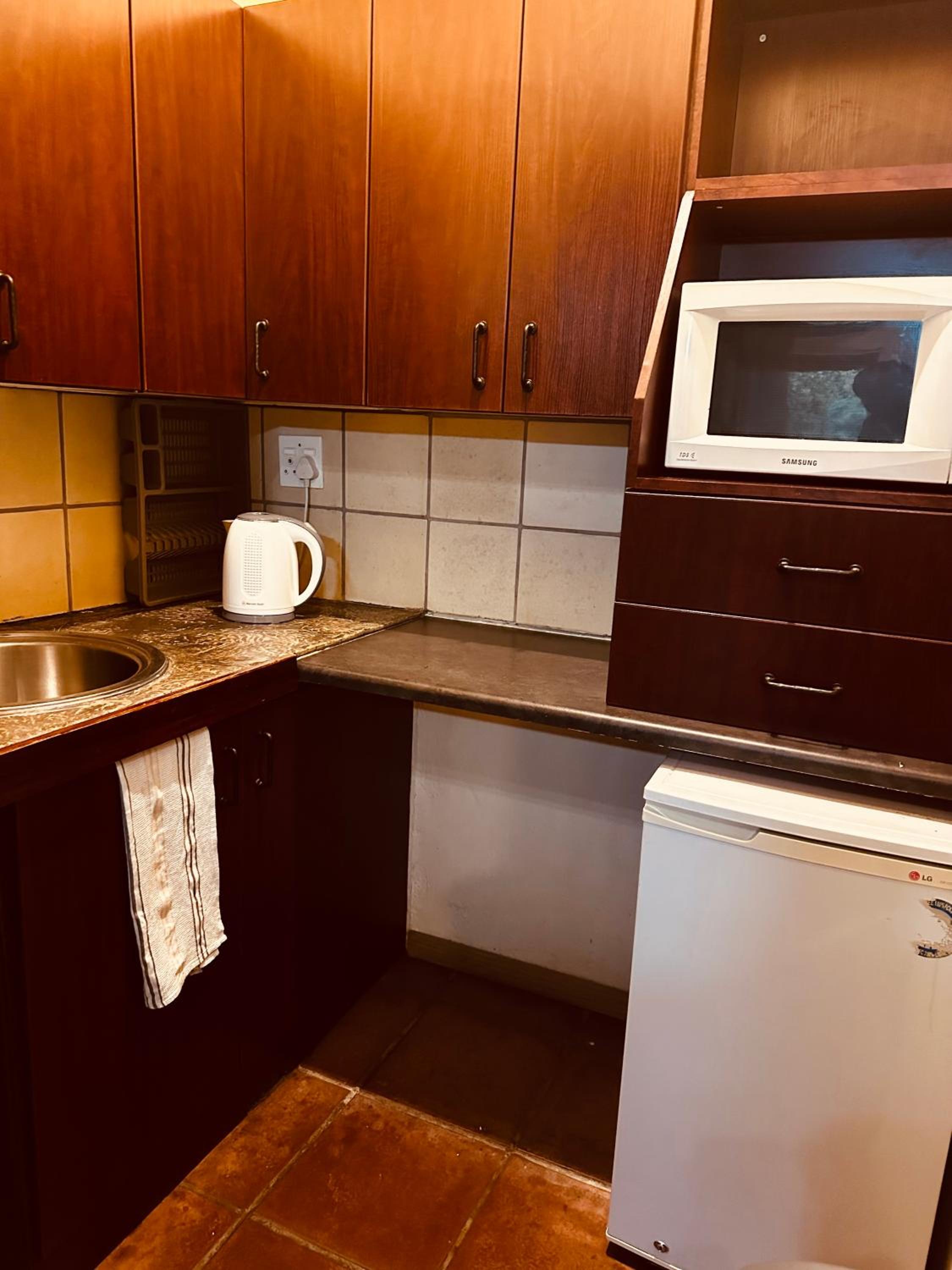 Buona Notte Suites in Linden