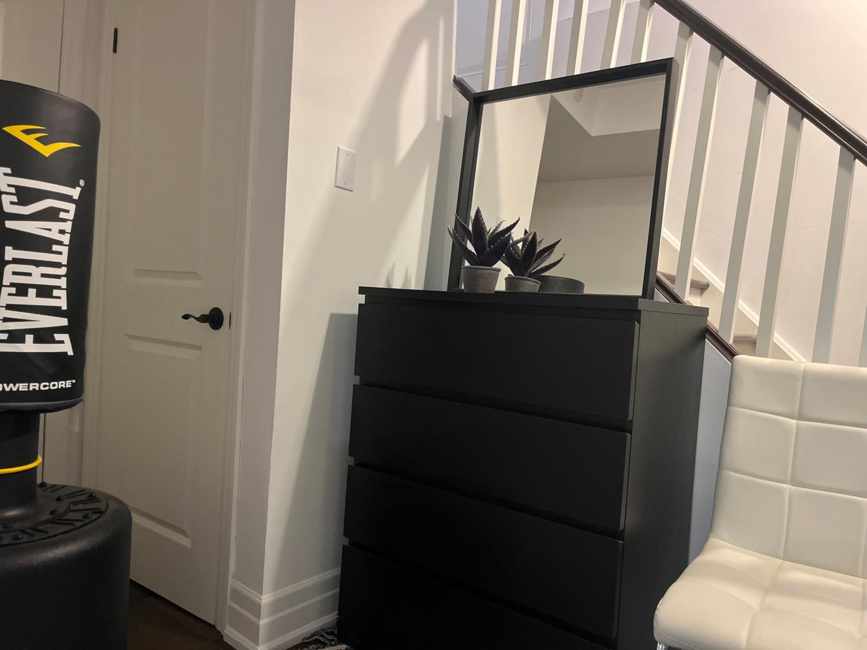 cozy private guest suite