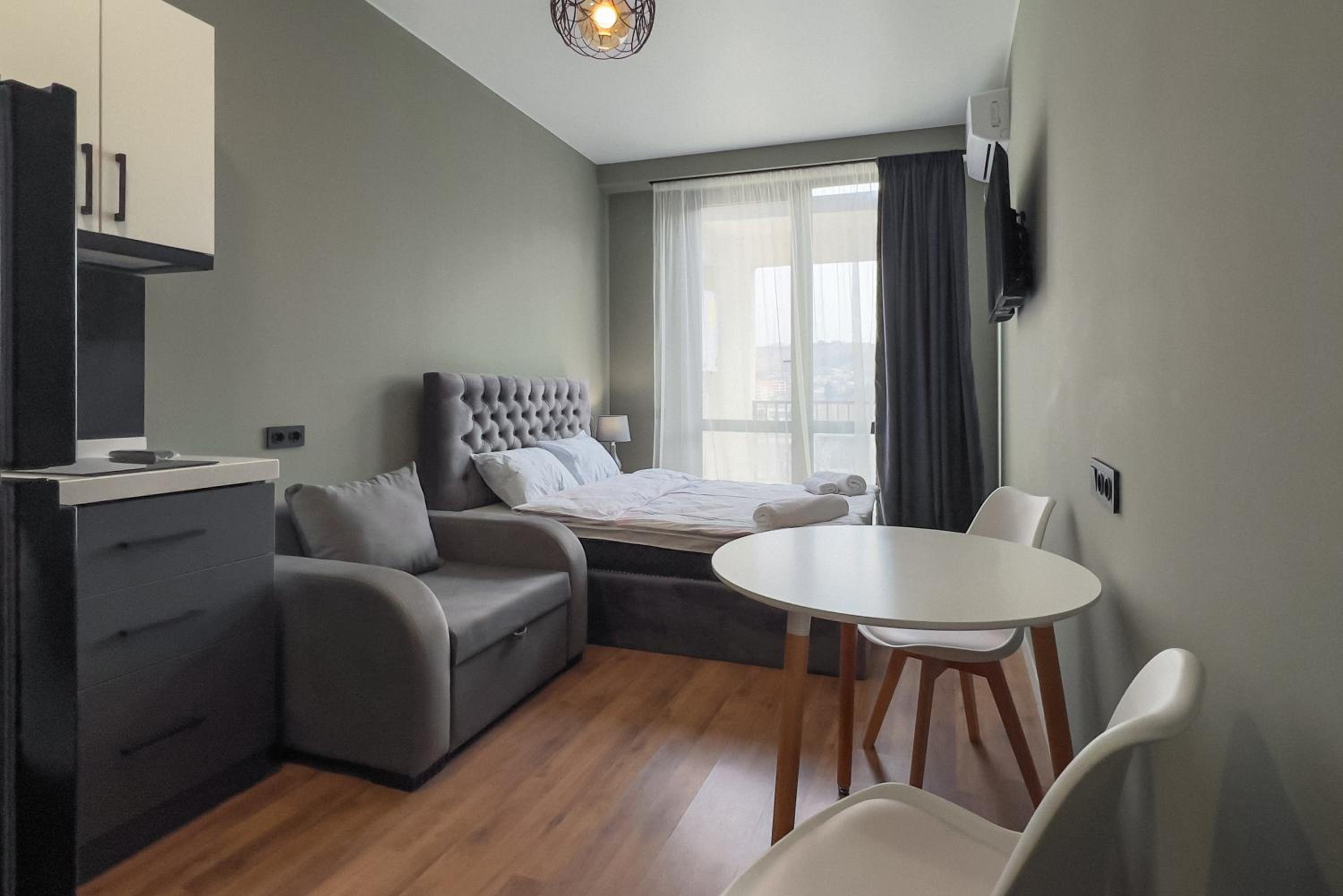 BEST Apartments G 393 view 2