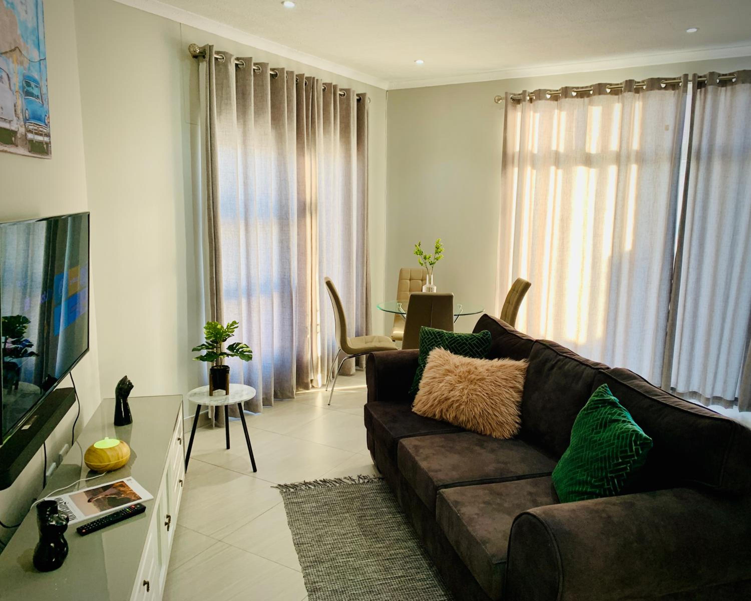 Alamar Self Catering Apartment 39 Ongwe view 5