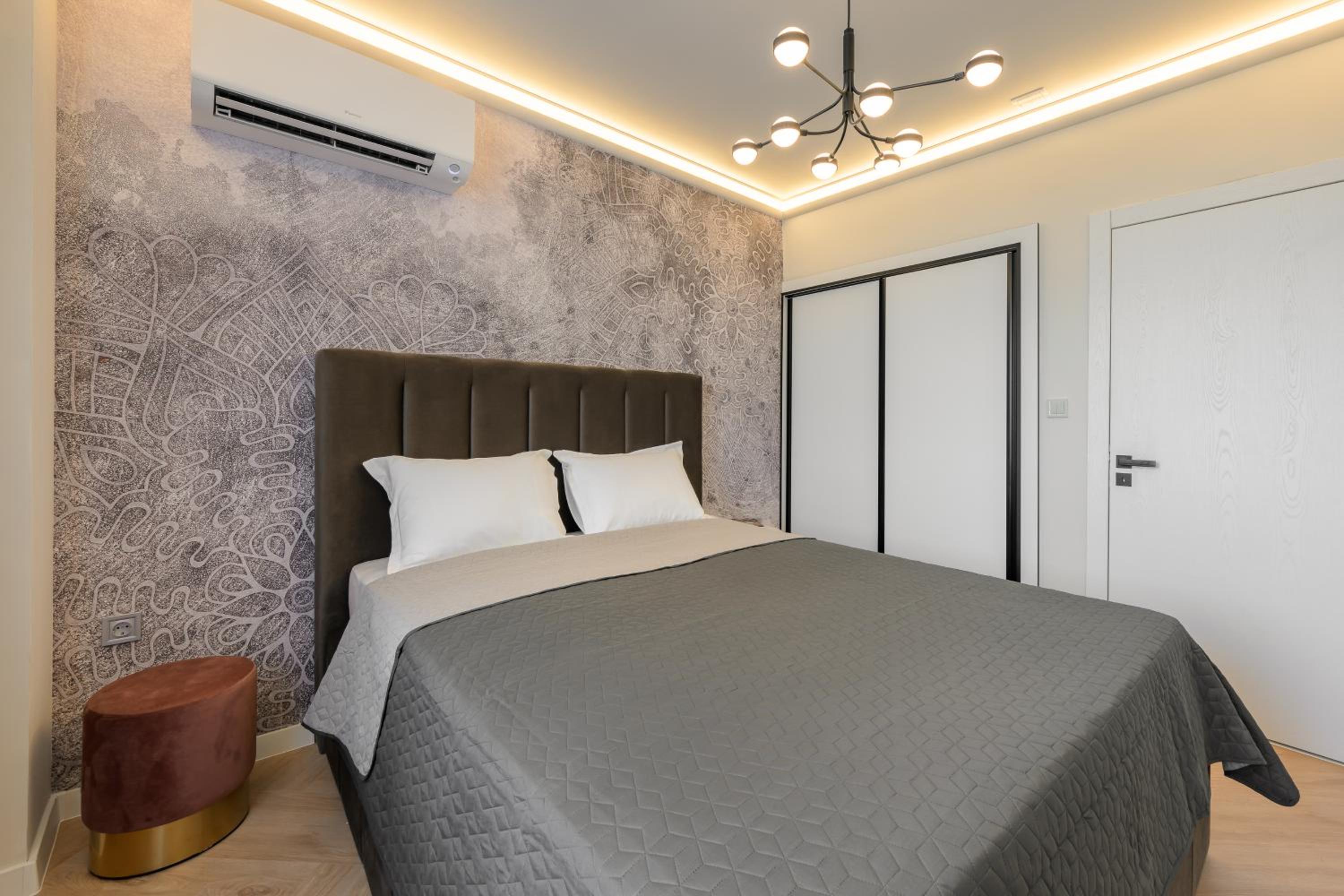 Pirin Suite