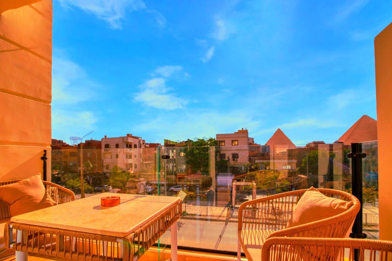 Diamond pyramids hotel