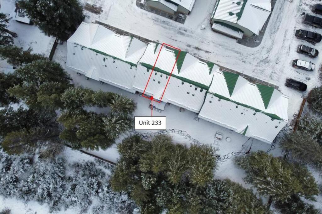 B233 Mountain View 2BD 2BT AC BonFire BBQ Townhome Close to Banff