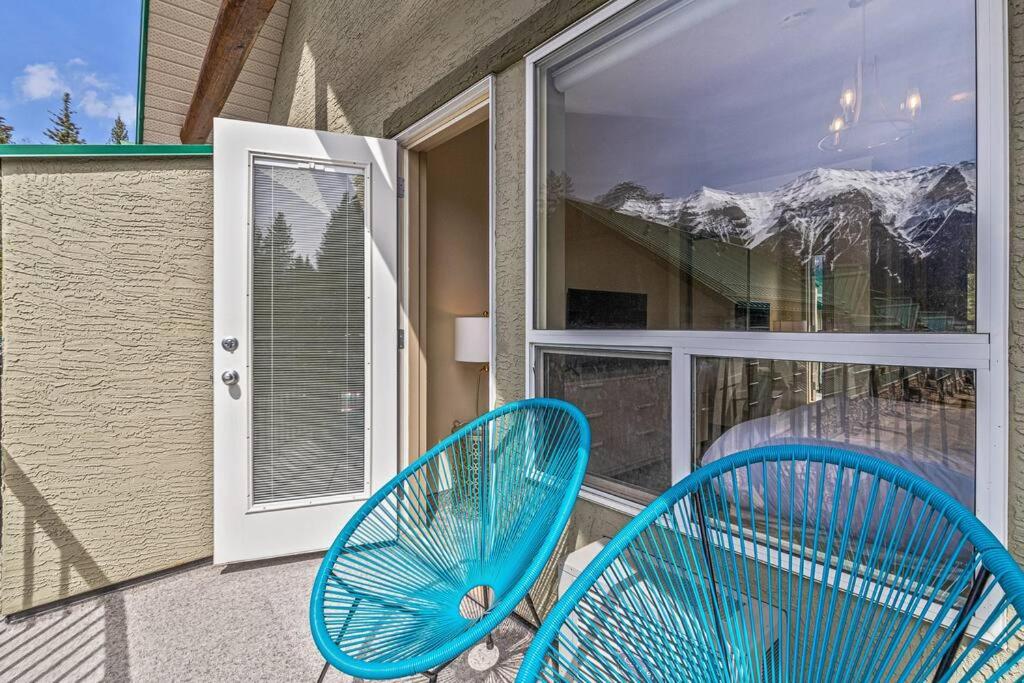 B233 Mountain View 2BD 2BT AC BonFire BBQ Townhome Close to Banff