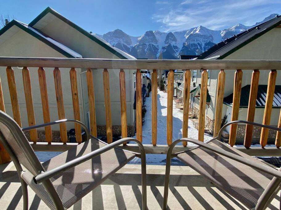 B233 Mountain View 2BD 2BT AC BonFire BBQ Townhome Close to Banff