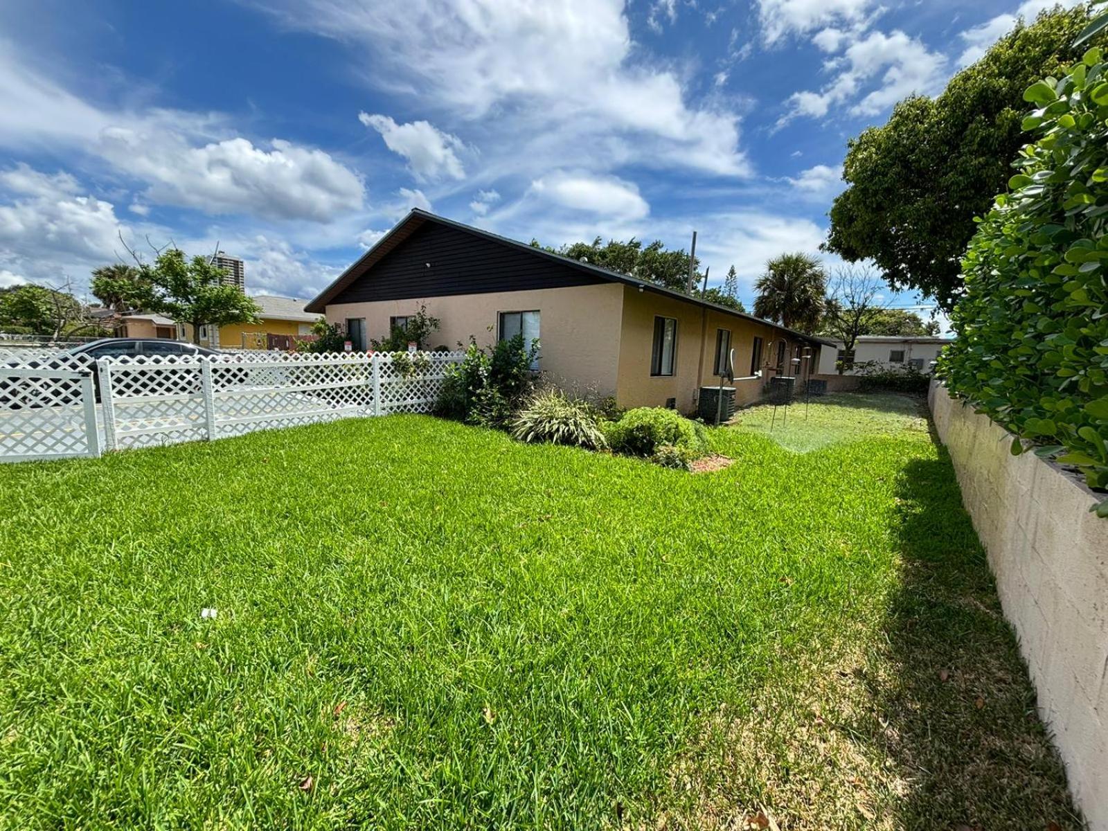 Hotel Coastal Breeze - 2BR Apartment - Image 1