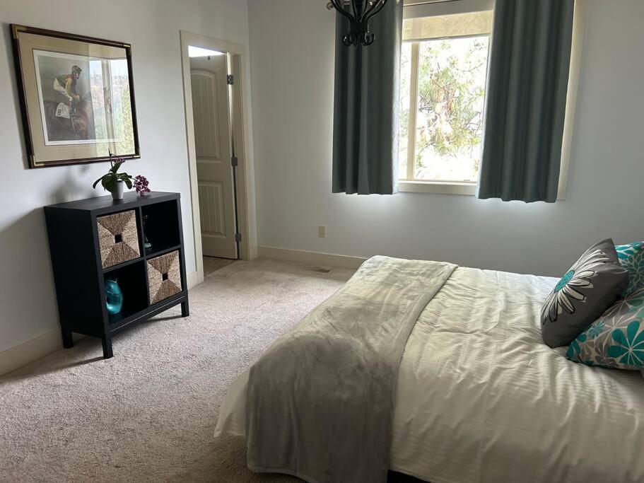 Shannon Ridge Mountain View Home
